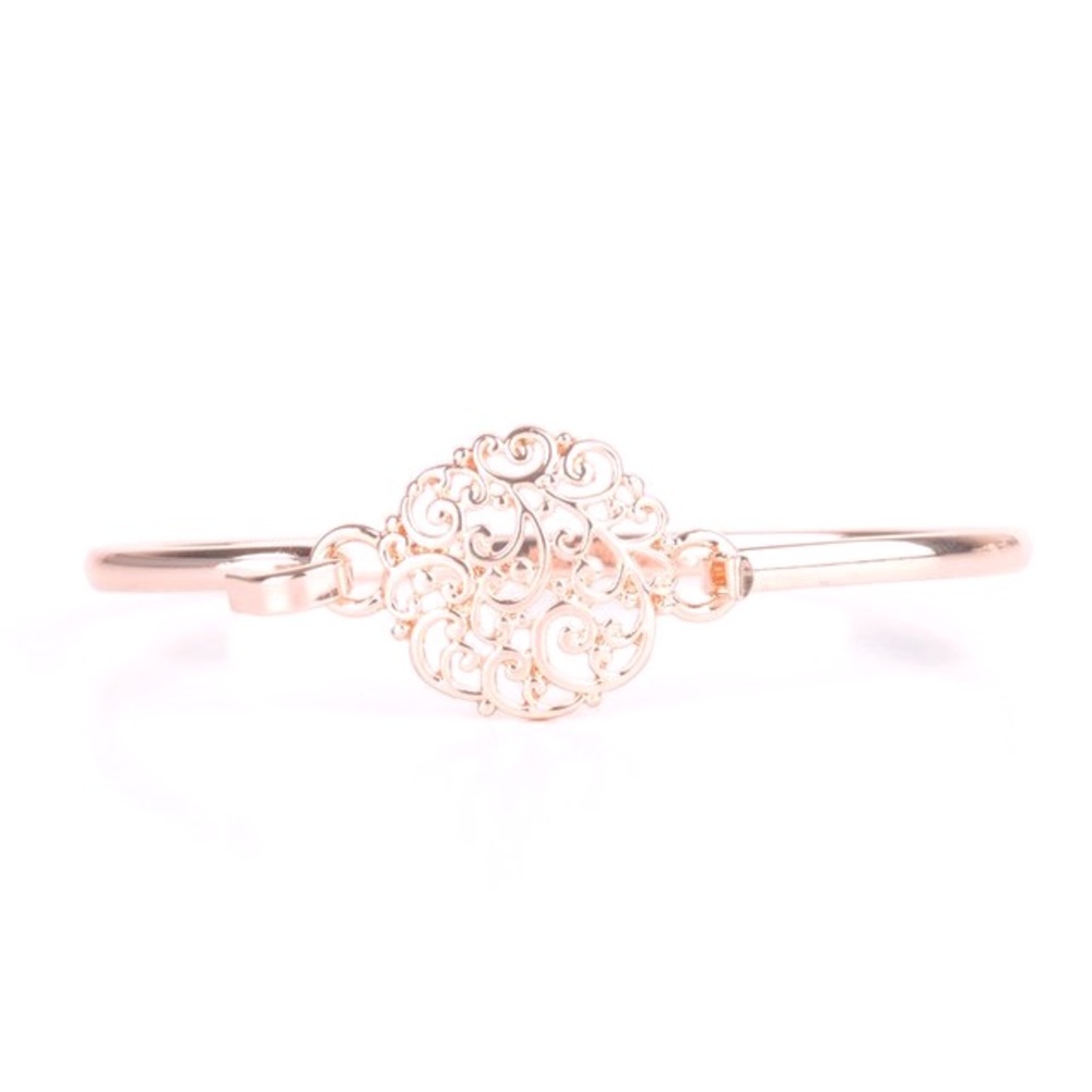 Elegant Gold Filigree Bracelet